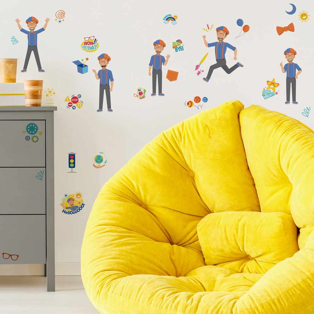 RM - BLIPPI CHARACTER PEEL AND STICK WALL DECALS